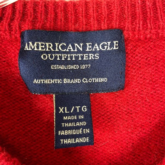 American Eagle Outfitters Men's Red V-neck Sweater. Size X-Large - Picture 3 of 5